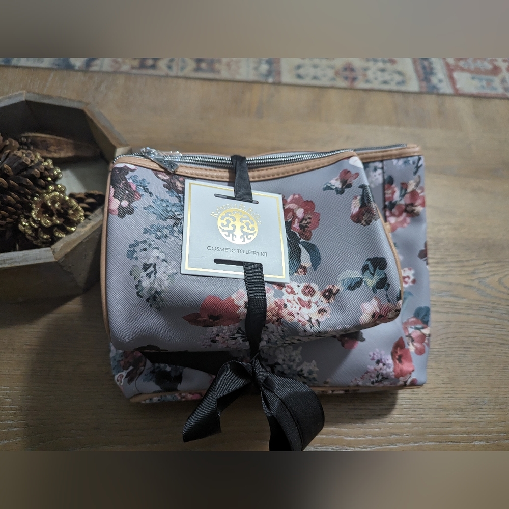 Rebecca and Rifka toiletries travel bags